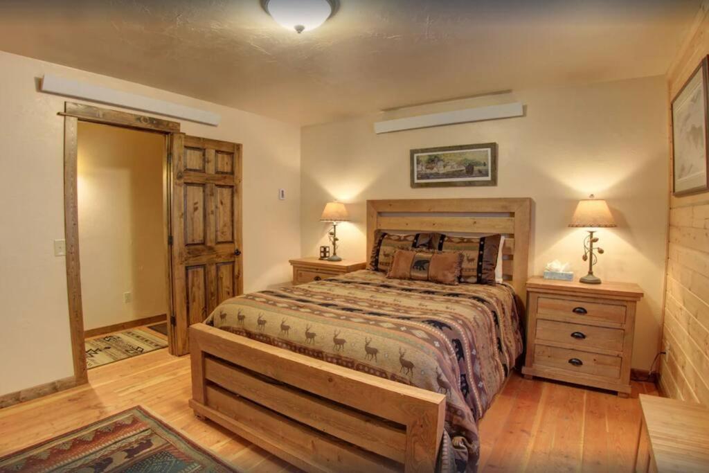 Fox Den Lodge West Yellowstone Dış mekan fotoğraf