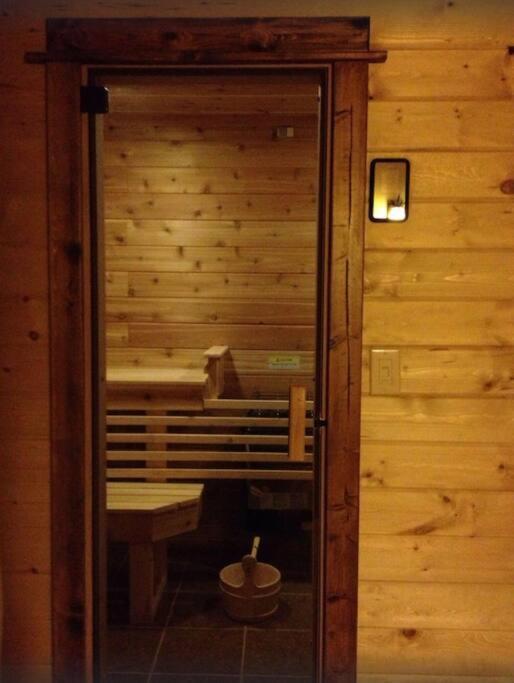 Fox Den Lodge West Yellowstone Dış mekan fotoğraf